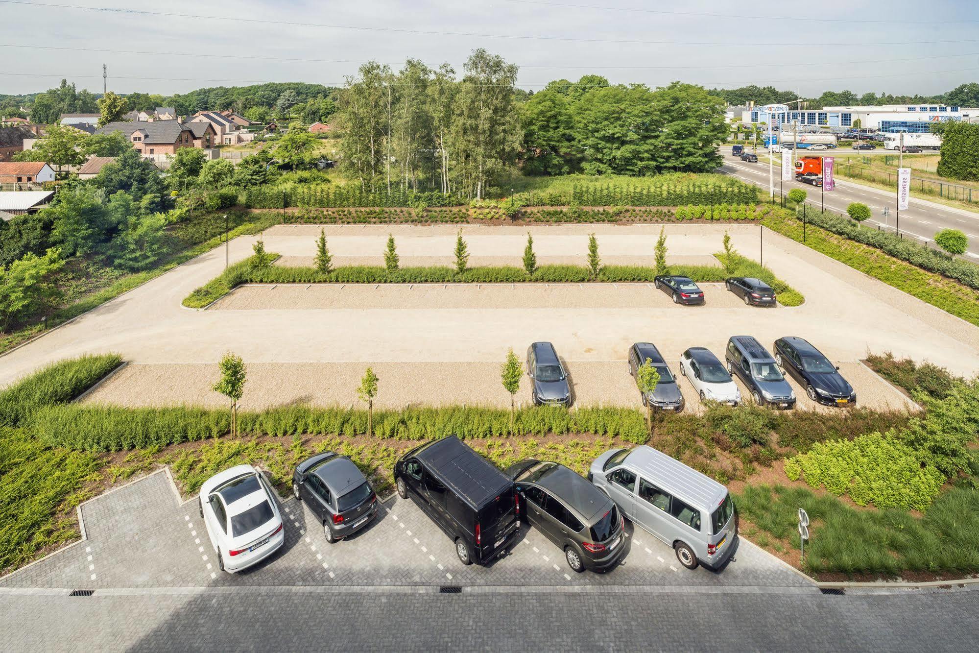 Mezzo Hotel & Business Beringen Exterior photo
