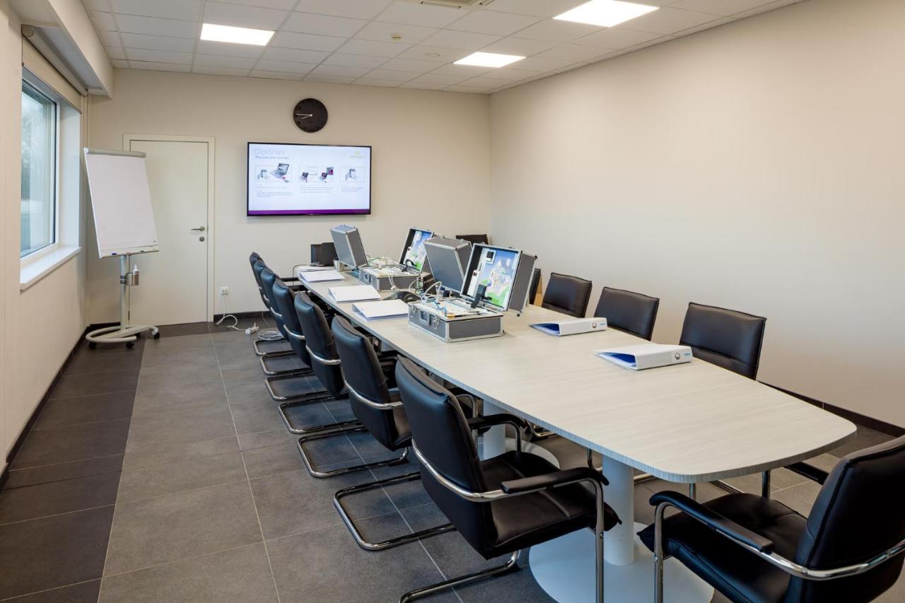Mezzo Hotel & Business Beringen Exterior photo